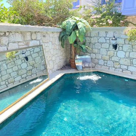 Lalasa Alacati Hotel *