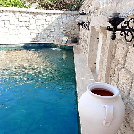 Lalasa Alacati * Çeşme
