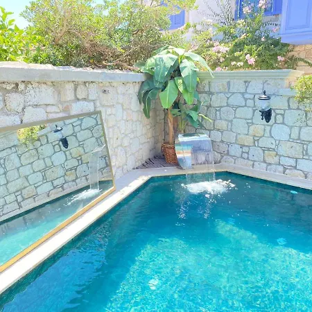 Lalasa Alacati מלון *
